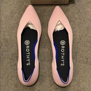🌸 Brand New Petal Pink Rothys 🌸